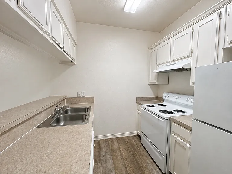 315 Fry St #6 — Photo 5