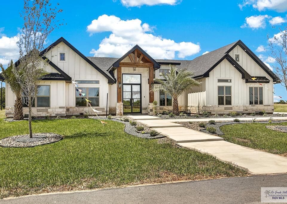 1st image of 21078 Azalea St