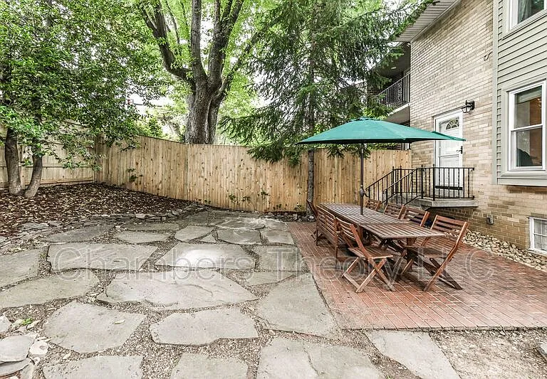 2112 Military Rd — Photo 27