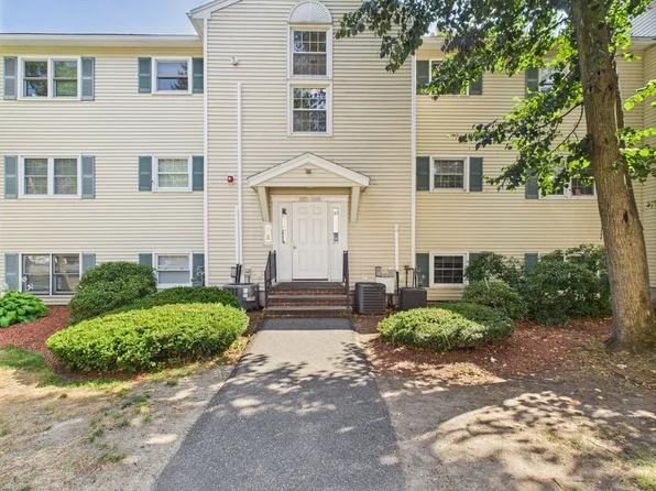 375 Aiken Ave APT 9, Lowell, MA 01850