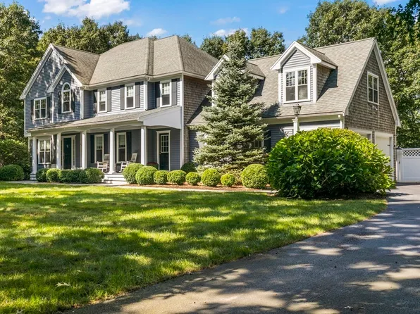 42 Orchard Hill Dr, Plymouth, MA 02360