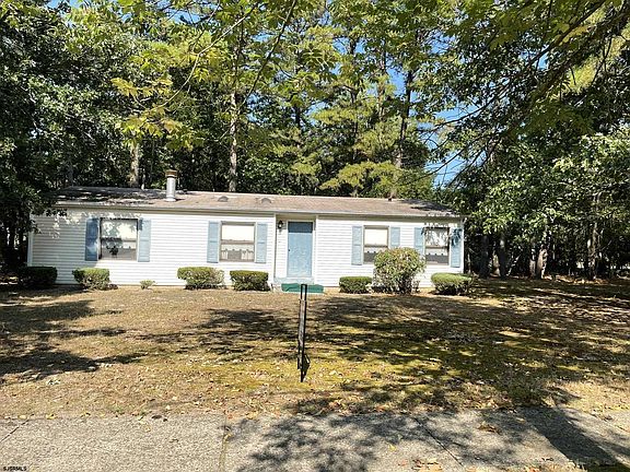 2nd image of 1393 White Oak Cir