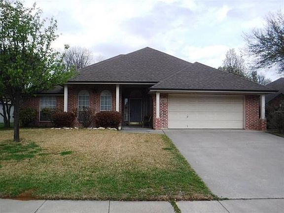 2nd image of 1117 Starling Ct