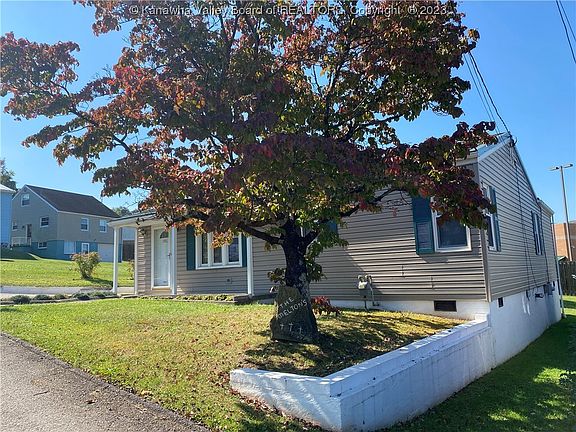 2nd image of 5041 Memory Hill Dr