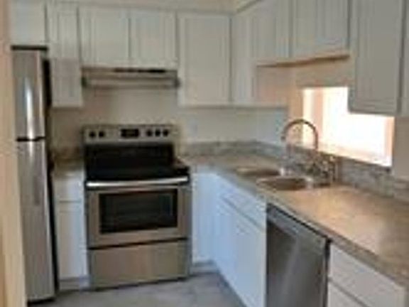 3rd image of 1149 Clear Springs Rd