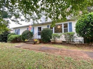 404 Camelot Dr, Charlottesville, VA 22911