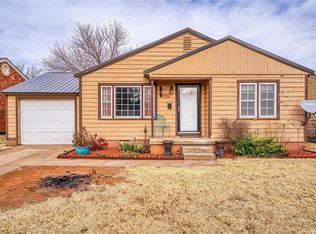 709 W C Ave, Elk City, OK 73644