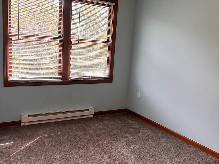 155B Pennsylvania Ave E — Photo 11