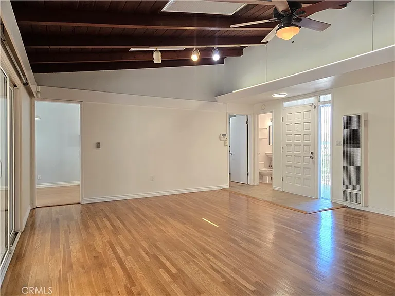 18717 Cranbrook Ave — Photo 11