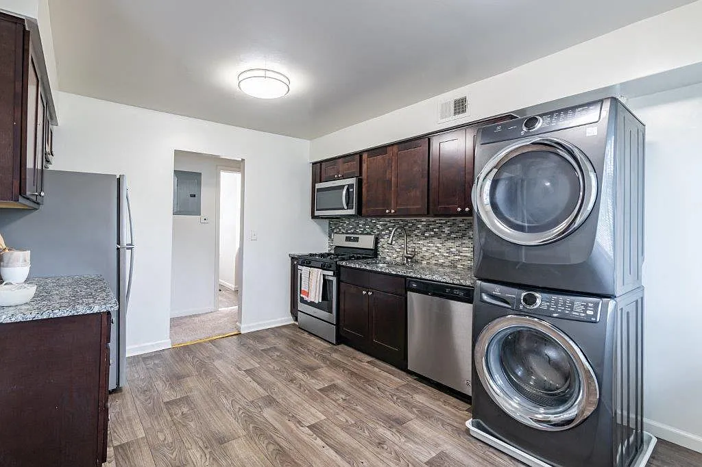 Tanglewood Terrace Apartment Homes — Photo 2