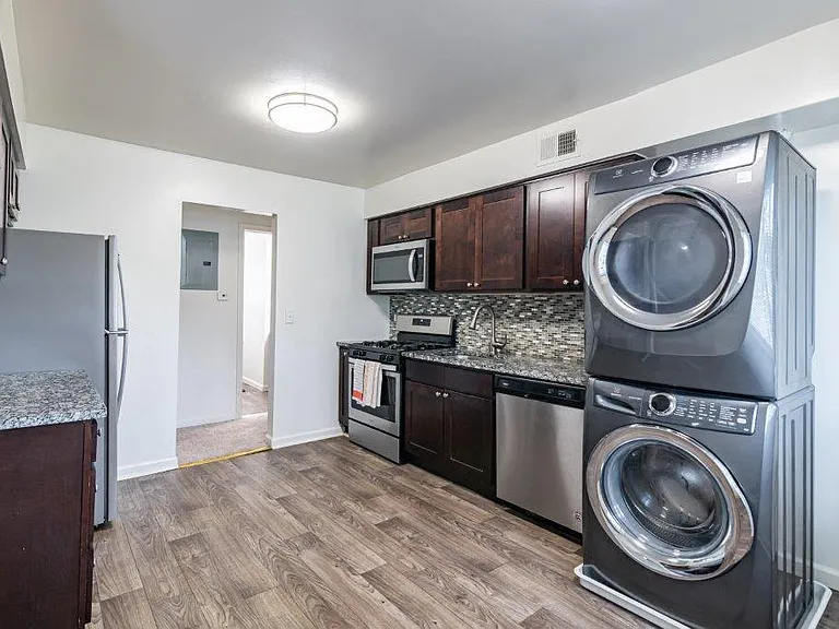 Tanglewood Terrace Apartment Homes — Photo 2