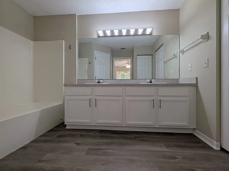 22 Pebble Beach Dr — Photo 24