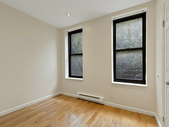 3rd image of 225 W 109th St APT 61