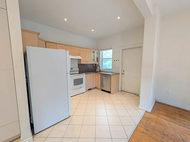 54 West Ave N #2 — Photo 7