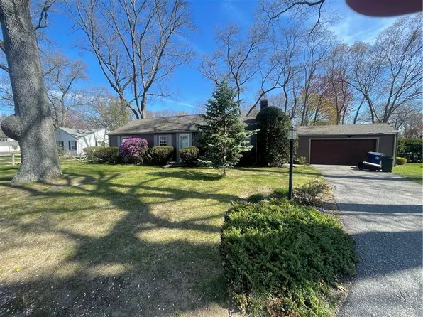 80 Frontier Rd, Warwick, RI 02889