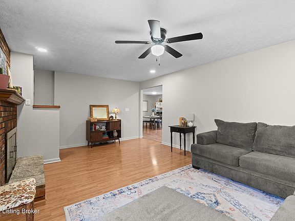 5th image of 6830 Smithfield Rd