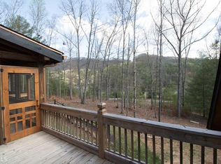 30 Valley Lake Dr, Mineral Bluff, GA 30559