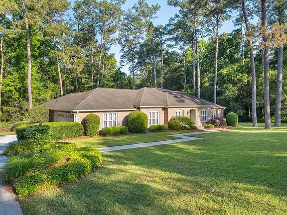 2nd image of 3636 Westmoreland Dr