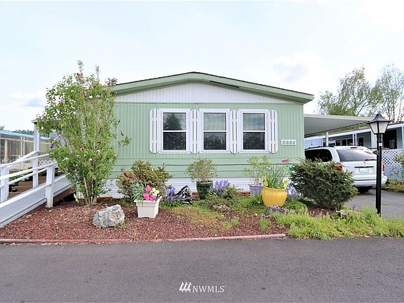 3rd image of 2384 Kingfisher Ln