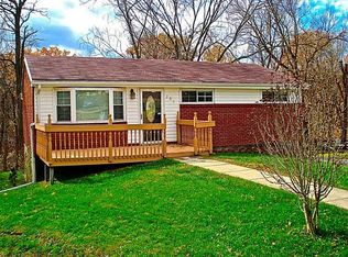281 Coralwood Dr, Coraopolis, PA 15108