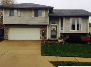 12927 Hartman Ave, Omaha, NE 68164