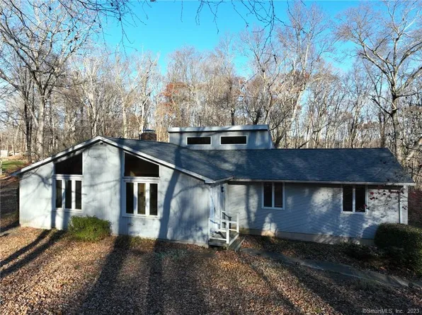 34 Woods Road, Haddam, CT 06441