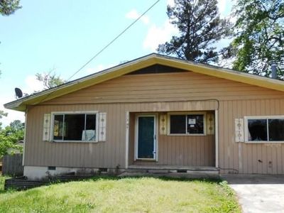 1304 Bert St, Mena, AR, 71953