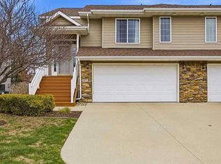 1072 Patton Ln, North Liberty, IA