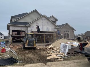 19843 Tranquility Dr, Macomb, MI 48042