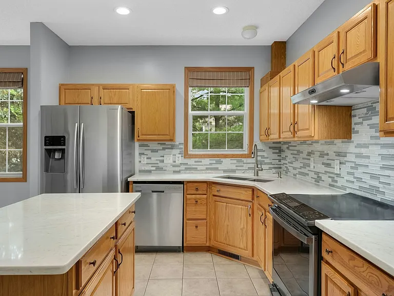 9771 Gable Dr — Photo 16