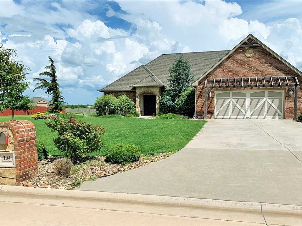 1st image of 104 London Dr