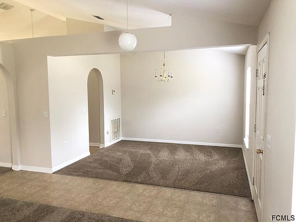 3rd image of 14 Uniondale Pl
