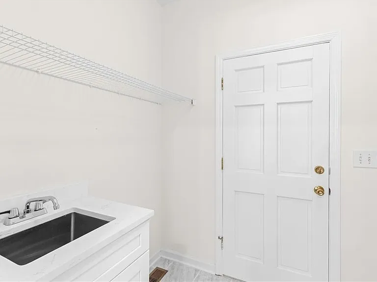 5941 Wilbanks Dr — Photo 20