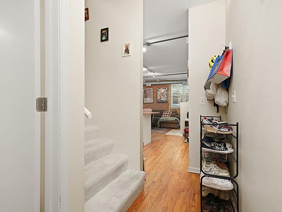 3rd image of 1834 Ridge Ave Unit 102