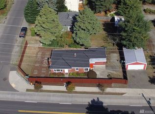 902 N 105th St, Seattle, WA 98133