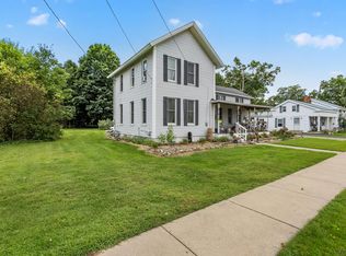 204 South St, Jonesville, MI 49250