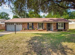 212 Afton Rd, Fort Worth, TX 76134