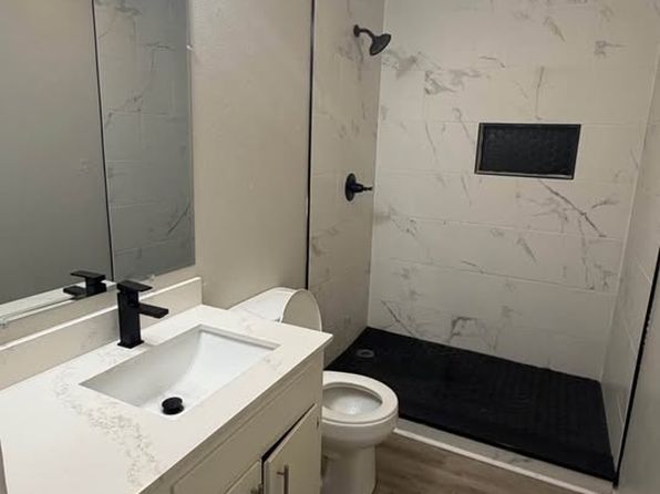 4047 Lakeshore Dr #B4