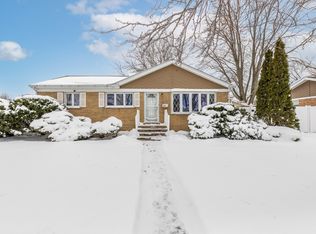 5909 108th Pl, Chicago Ridge, IL 60415