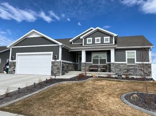2210 Arthur Ave, Rock Springs, WY 82901