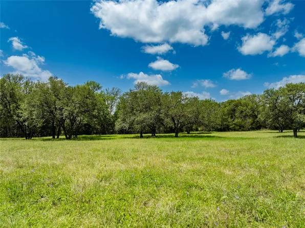 6800 Waldeck Cemetery Rd, Round Top, TX 78954