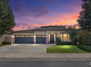 9305 Via Parma, Bakersfield, CA