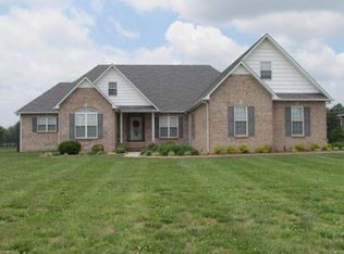 64 Hunters Landing Dr, Manchester, TN 37355