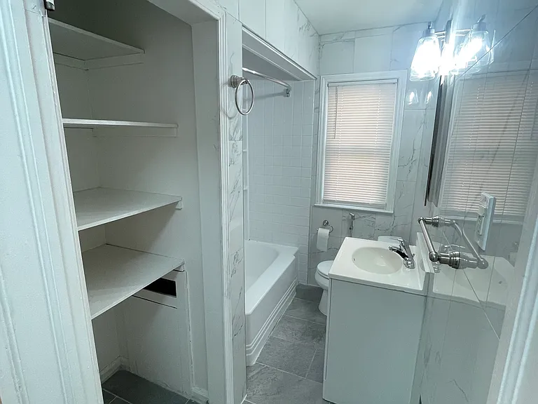 22785 Arlington St — Photo 26