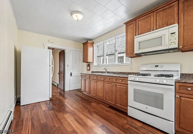 21 Broughton Ave #1 — Photo 6