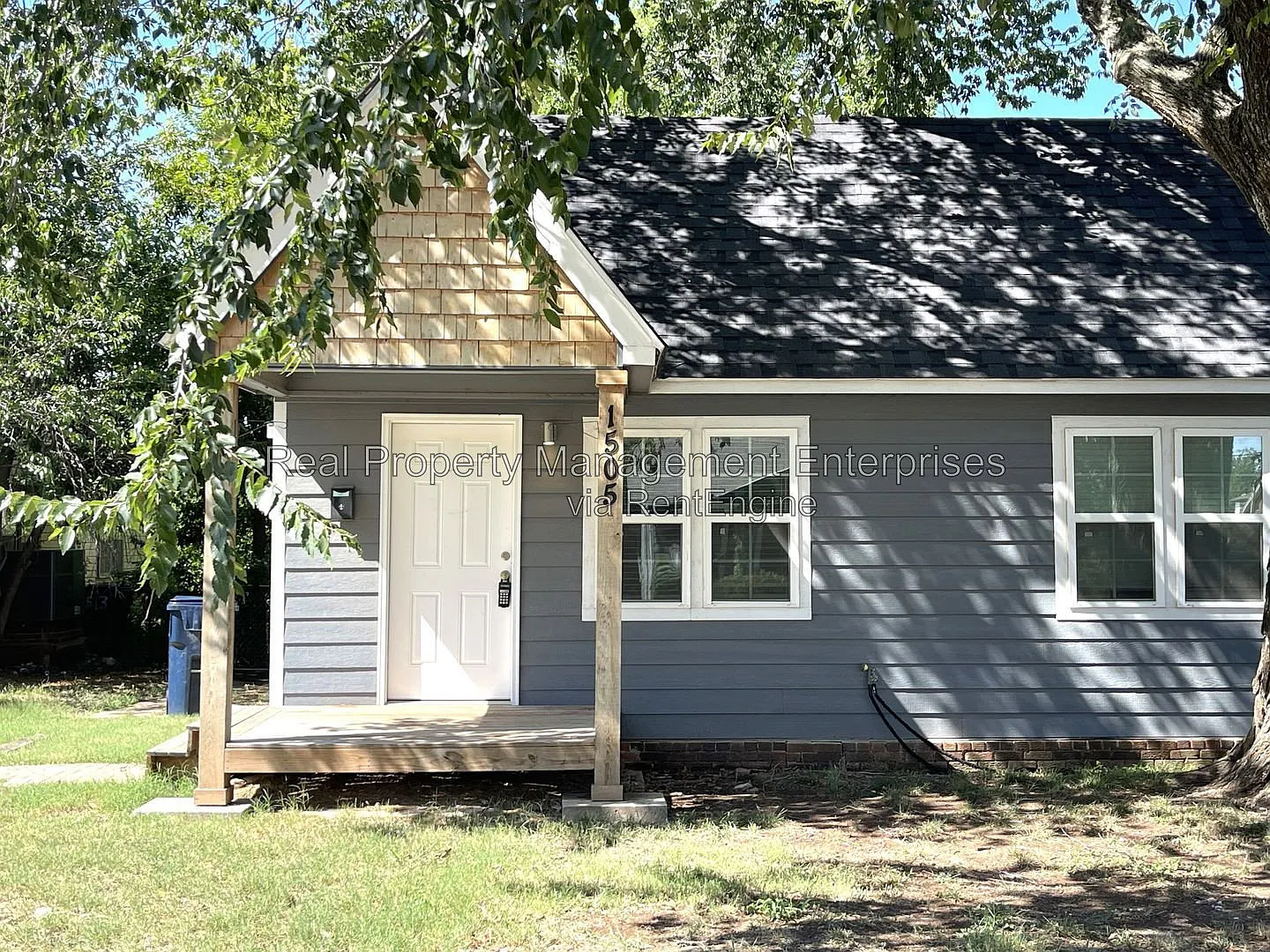 1 bed, 1.0 bath, 559 sqft, $899 — Photo 1