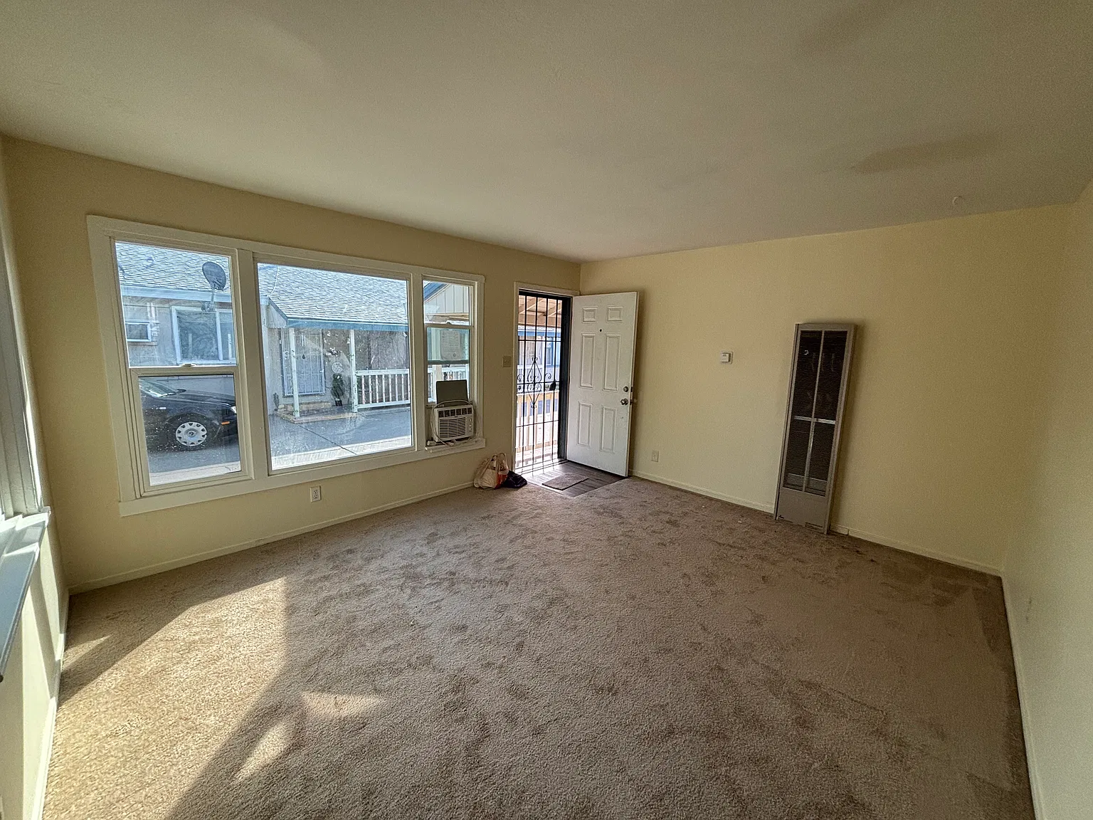 1 bed, $1,275 — Photo 2