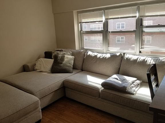2nd image of 4920 N Marine Dr #1130