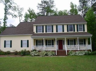 106 Hodges Cove Rd, Yorktown, VA 23692