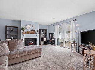 217 La Fontenay Ct, Louisville, KY